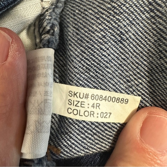 Abercrombie & Fitch "The A&F Skinny" distressed jeans, size 4R/27 - Picture 13 of 13